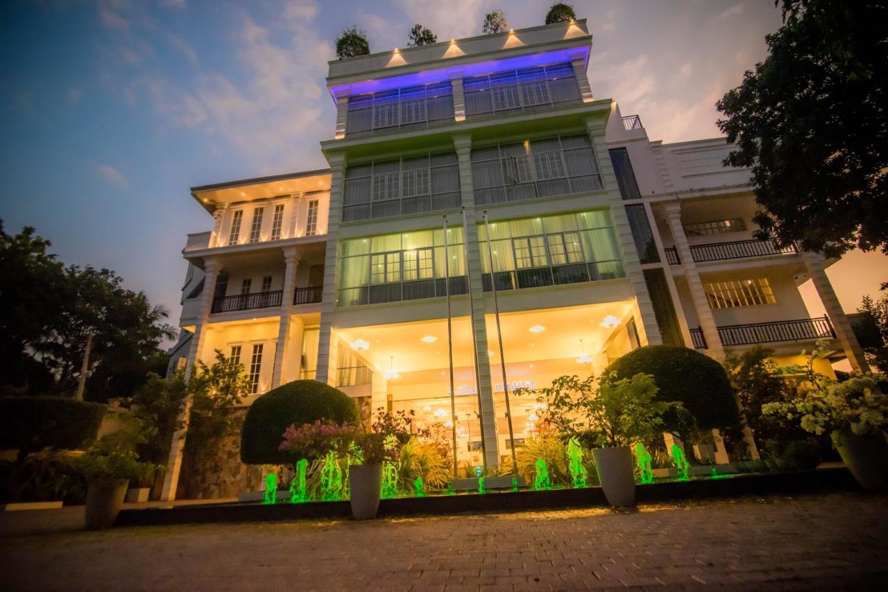 فندق Royal Reach اوداوالاوي المظهر الخارجي الصورة